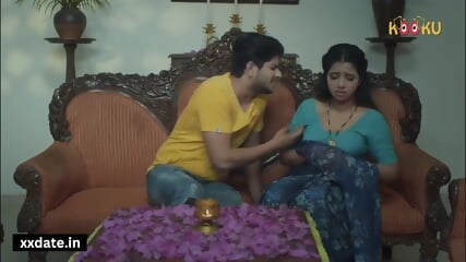 Bhabhi ki sofe pe bitha kar chudai