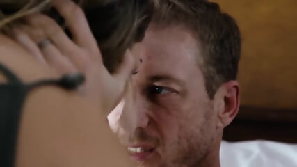 Cute Athena Faris Knows  Charm Stepdaddy In The Morning