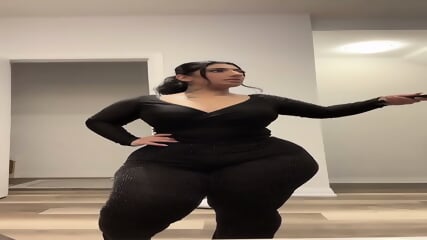 Tiktok ass 6