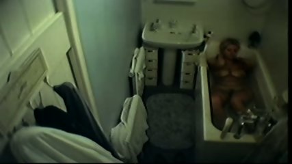 Wife bath spycam