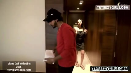 Room Service Boy Enjoyed With The Horny Lady Who Was Hungry For Sex