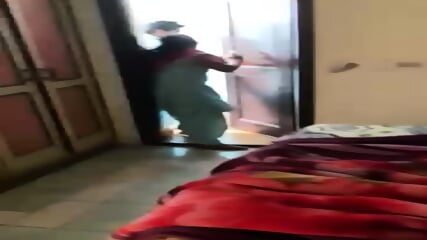 Wife Caught Husband In Hotel