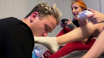 2 Dominant Gamer Girls
