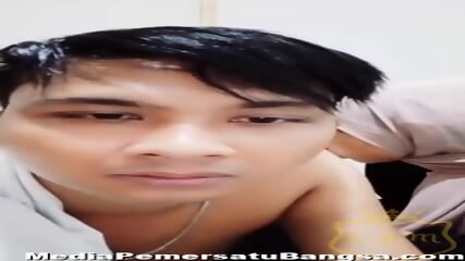 Hijab Ciuman Mesrah Di Kosan