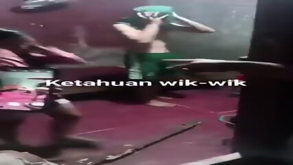 Ketahuan Ngewe Sama Warga