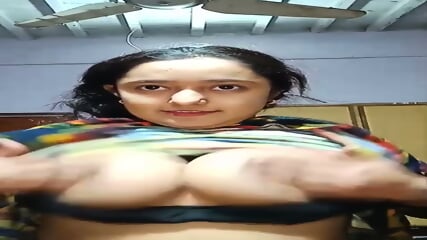 Horny-bangla-muslim-wife-masturbation-ki-solo-sex-mms