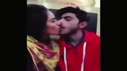 देसी एमएमएस, वायरल वीडियो हिंदी, भारतीय प्रेमिका, देसी एमएमएसवायरल, छुपा हुआ कैमरा देसी, असली देसी जोड़ा, शर्मीली लड़की, भारतीय रोमांस, देसी प्रेमी, एमएमएस लीक हिंदी