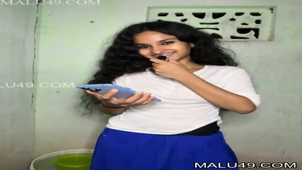 Khadija Doing Squirt For Fans