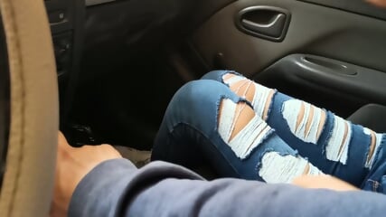 Big-Ass Latina Stepdaughter Fucked In The Car