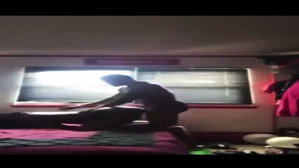 Ladki Lamba Lund Ke Dard Se Tadap Rahi Hai
