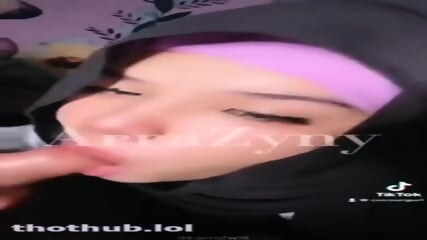 Melayu Tudung Blowjob - Alexandra Mursane